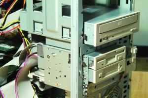 v:shapes="_x0000_s1041"